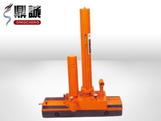 點(diǎn)擊查看詳細(xì)信息<br>標(biāo)題：機(jī)車落軌復(fù)位機(jī) 閱讀次數(shù)：4606